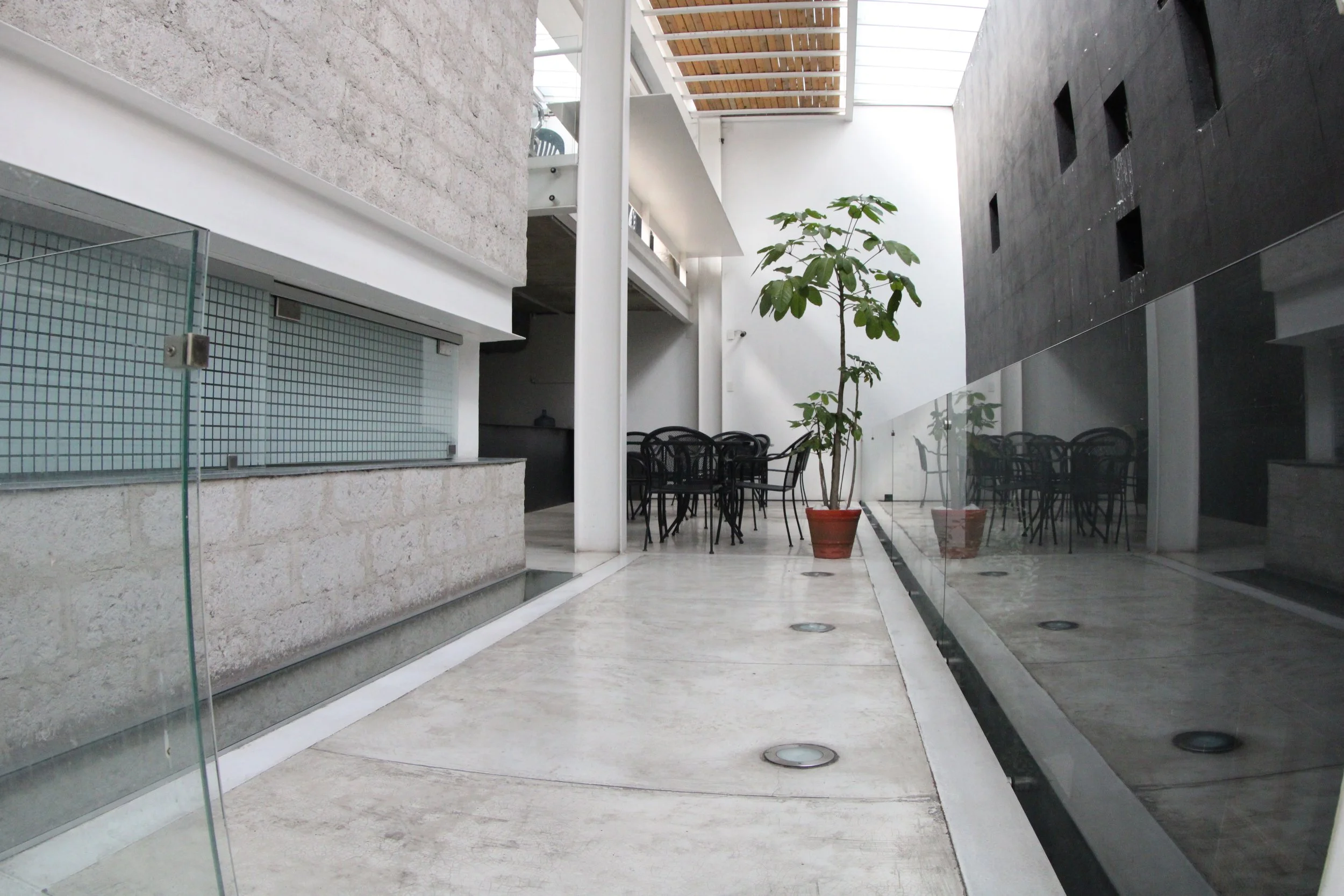Patio interior de la sede Proyecto Arte 7 Querétaro